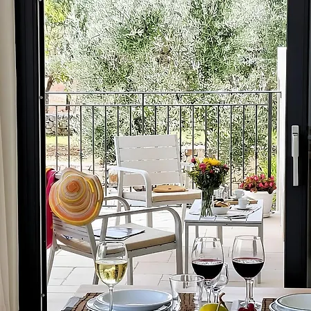 فيلة Stefano's